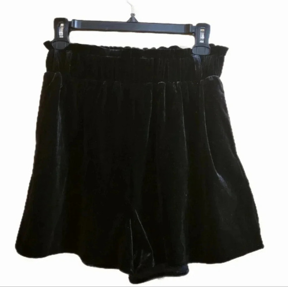 JODIFL Black Elastic Velvet Women's Shorts - Picture 1 of 9